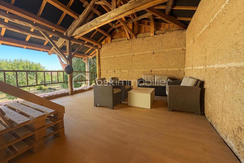 Corps de ferme - 140 m² - 6 pièces