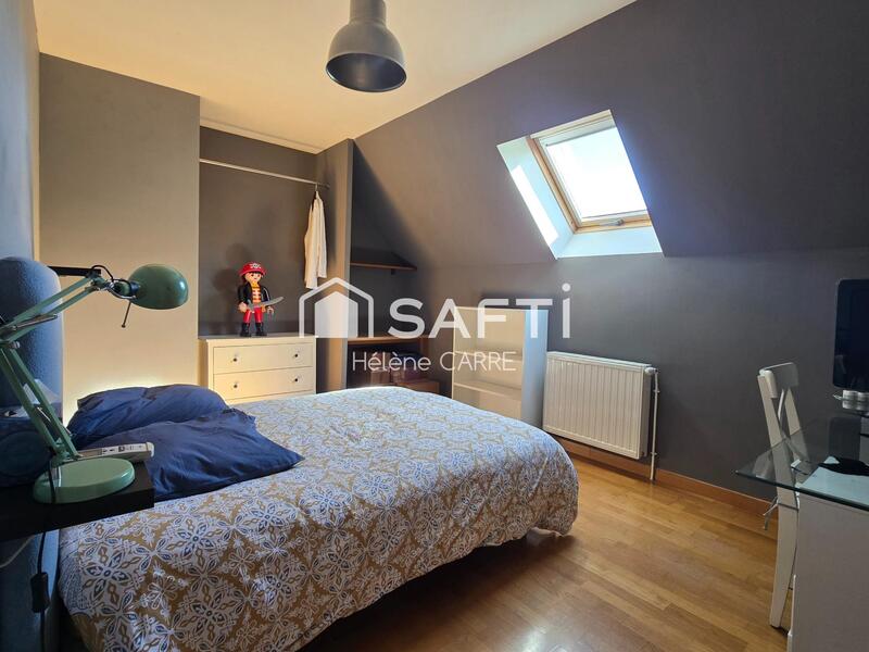 Maison - 180 m² - 7 pièces