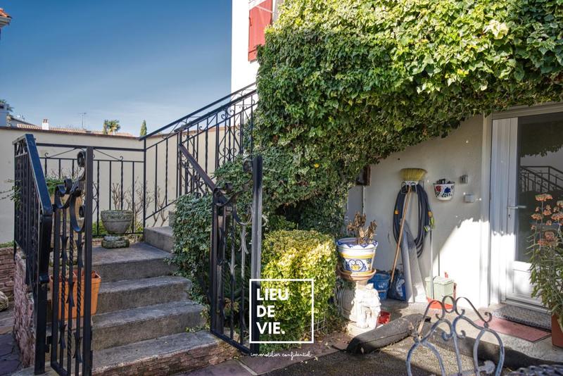 Maison ancienne - 181 m² - 8 pièces