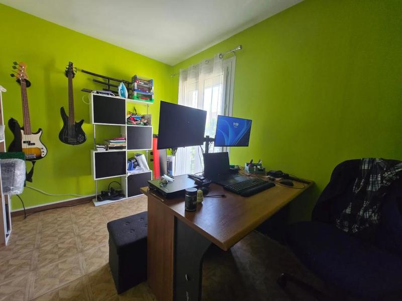 Maison - 95 m² - 5 pièces