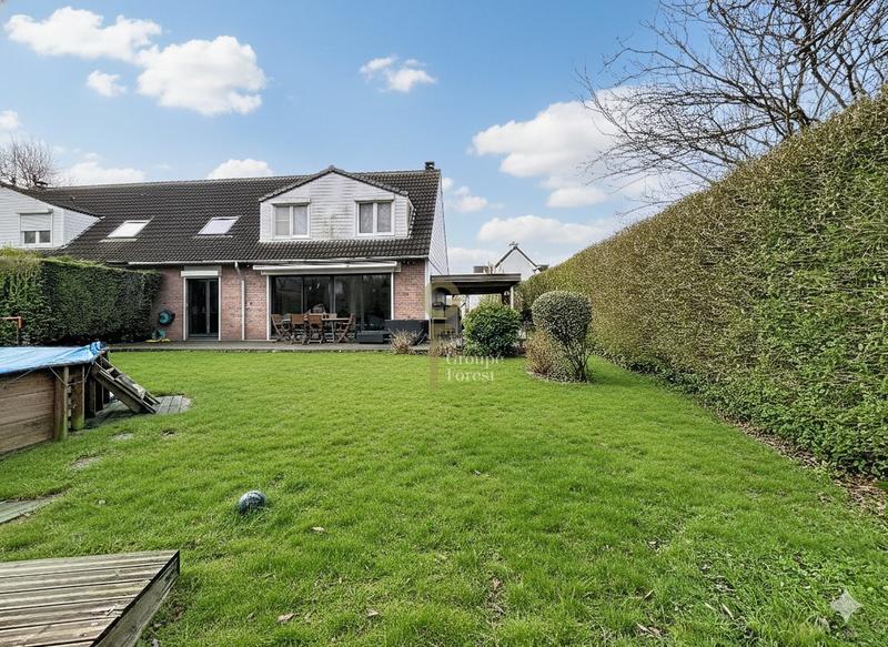 Maison - 111 m² - 5 pièces