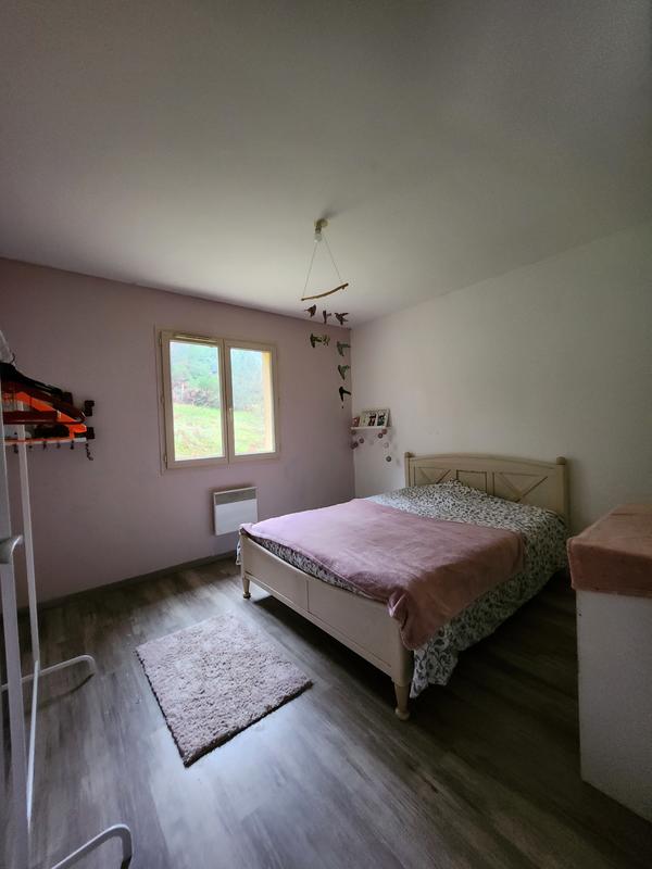 Maison - 99 m² - 5 pièces