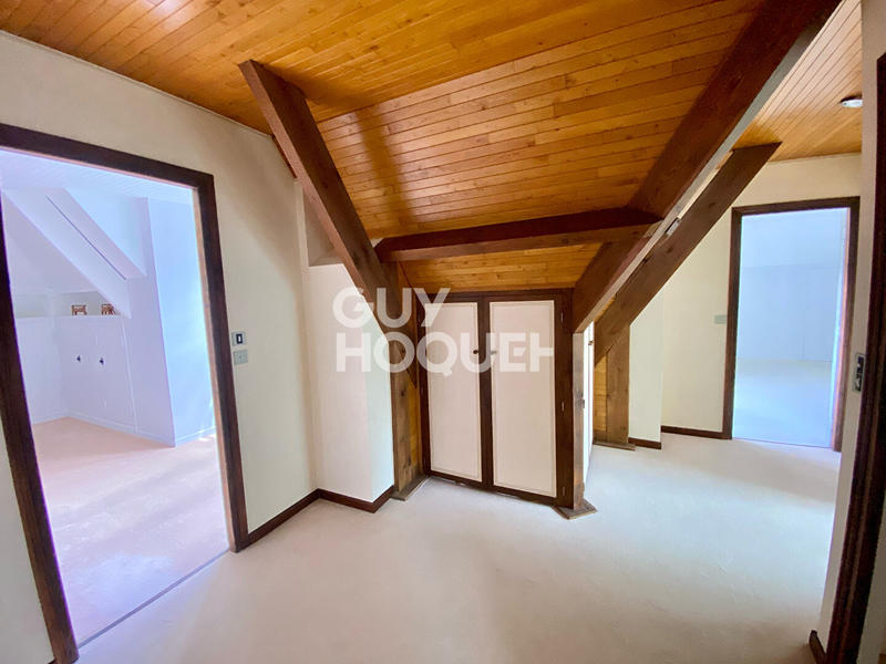 Maison - 171 m² - 8 pièces