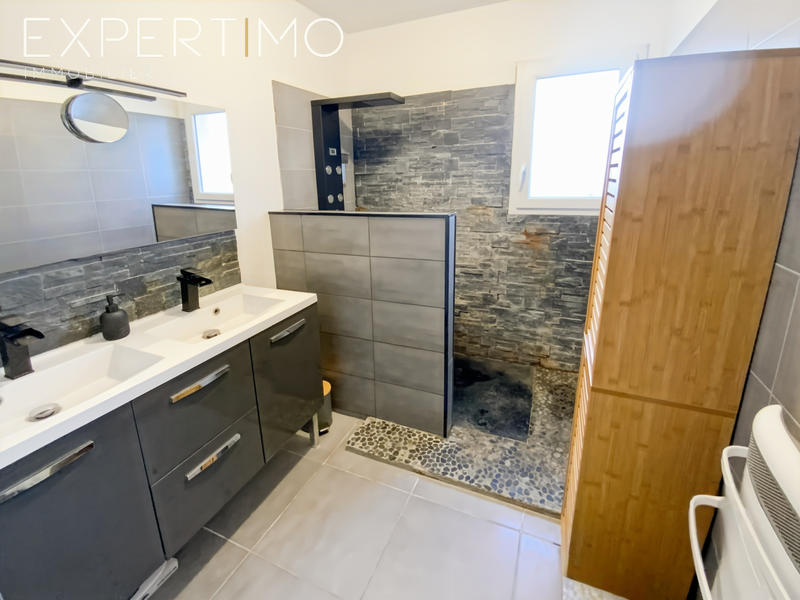 Villa - 70 m² - 4 pièces