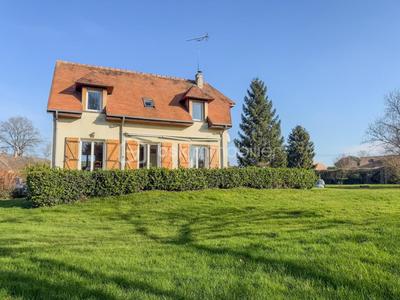 Maison - 96 m² - 4 pièces
