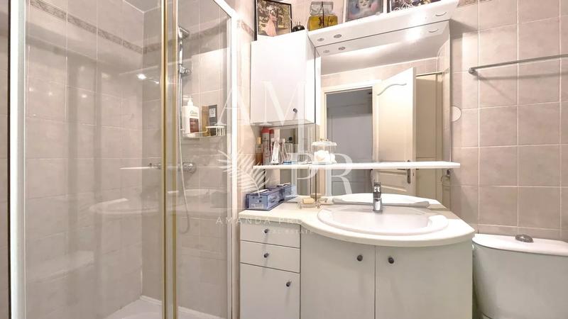 Appartement - 77 m² - 4 pièces