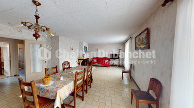 Maison - 180 m² - 5 pièces