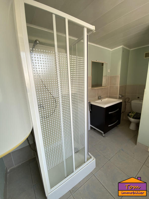 Maison - 205 m² - 9 pièces