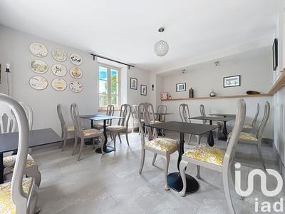 Maison - 238 m² - 8 pièces