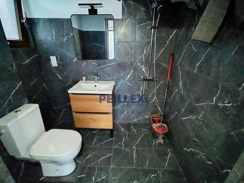 Local commercial - 83 m²