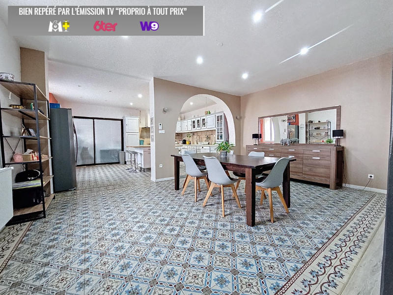 Maison - 222 m² - 9 pièces