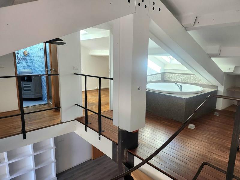 Maison - 180 m² - 6 pièces