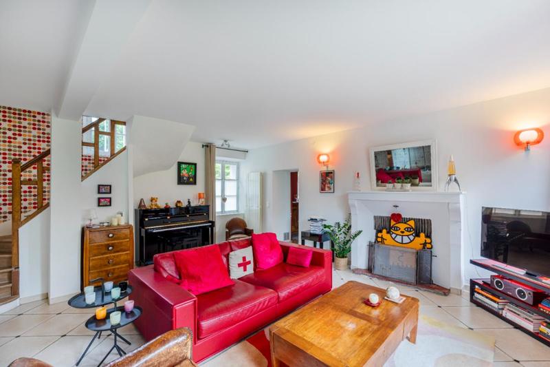 Maison - 217 m² - 7 pièces