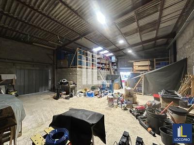 Local d'activité / Entrepôt - 190 m²