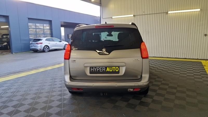 Peugeot 5008 1.6 Bluehdi 120ch Ss Bvm6 7 Places Allure
