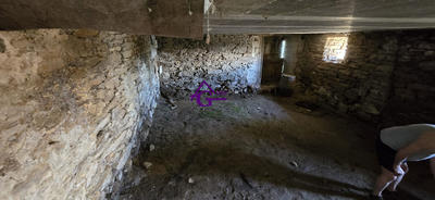 Maison traditionnelle - 80 m² - 2 pièces