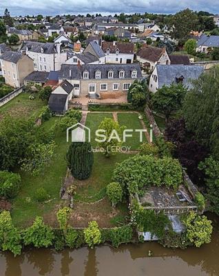 Maison - 151 m² - 8 pièces