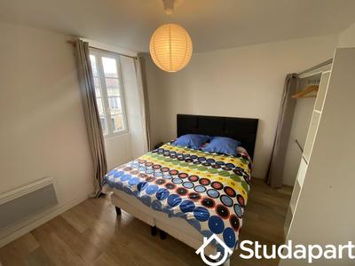 Chambre - 10 m² - 1 pièce