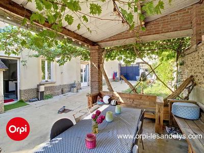 Maison - 210 m² - 8 pièces