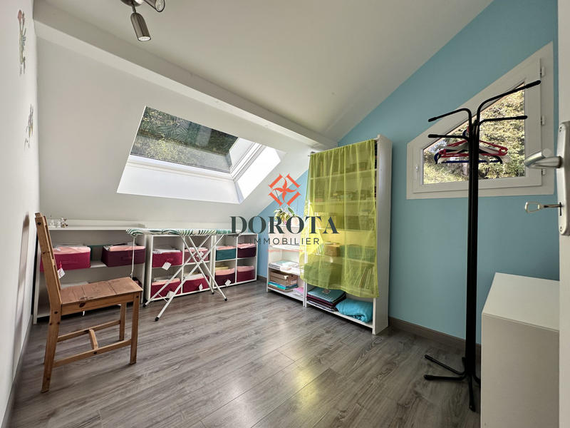 Maison traditionnelle - 111 m² - 5 pièces