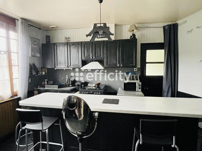 Maison - 147 m² - 8 pièces