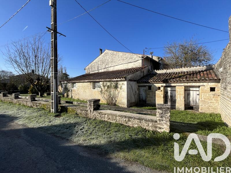Maison de village - 96 m² - 5 pièces