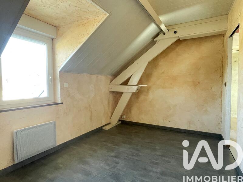 Maison - 95 m² - 6 pièces