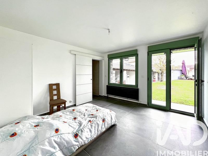 Maison - 235 m² - 7 pièces