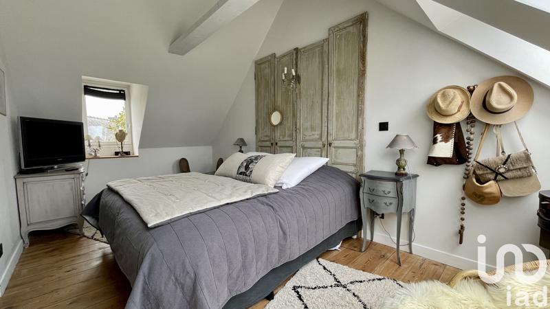 Maison - 213 m² - 9 pièces