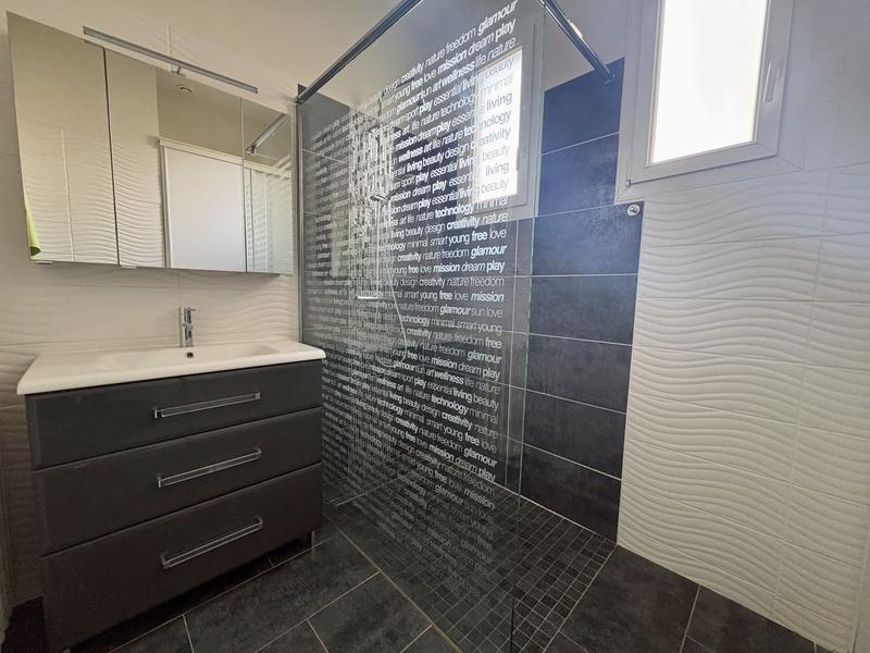 Maison traditionnelle - 150 m² - 6 pièces