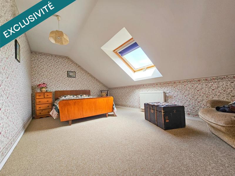 Maison - 227 m² - 10 pièces