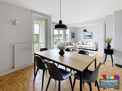 Appartement - 81 m² - 4 pièces