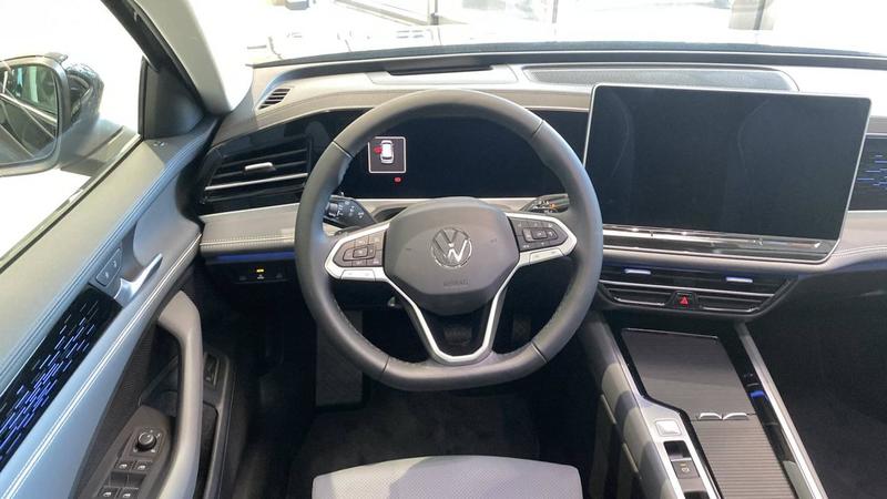 Volkswagen Passat 1.5 eTSI Opf 150 Dsg7 Elegance
