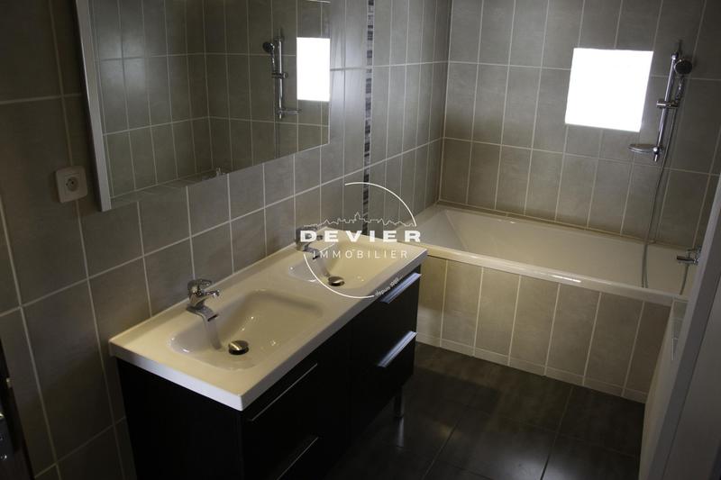 Maison de village - 128 m² - 4 pièces