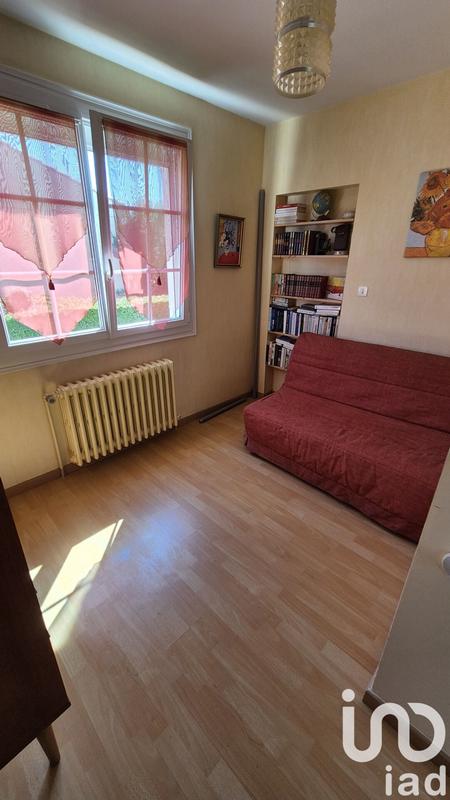 Maison - 99 m² - 5 pièces