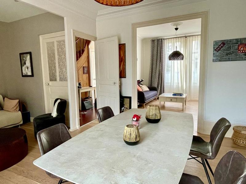 Maison - 155 m² - 7 pièces