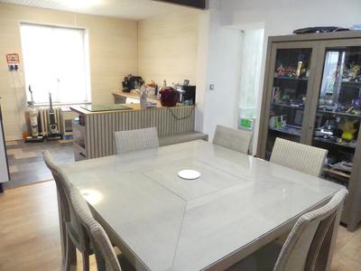 Maison - 95 m² - 6 pièces