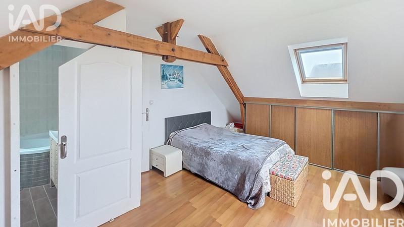 Maison - 95 m² - 5 pièces