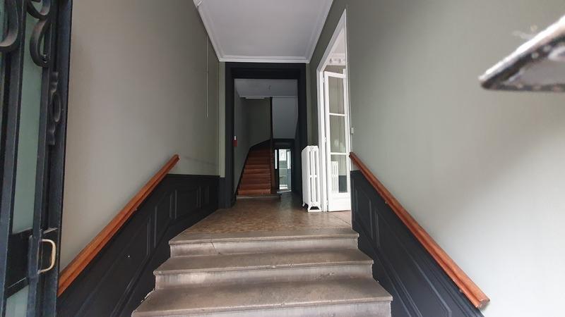 Maison - 182 m² - 9 pièces