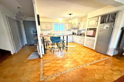 Villa - 96 m² - 4 pièces