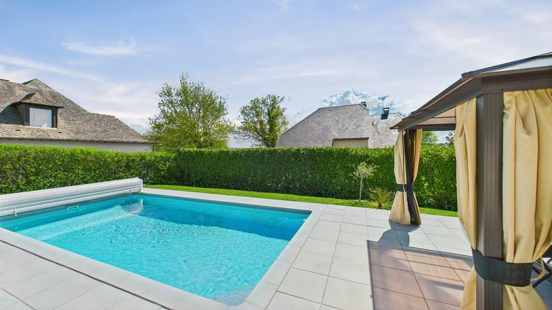 Maison - 200 m² - 6 pièces