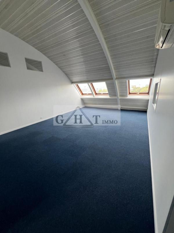 Bureau - 272 m²