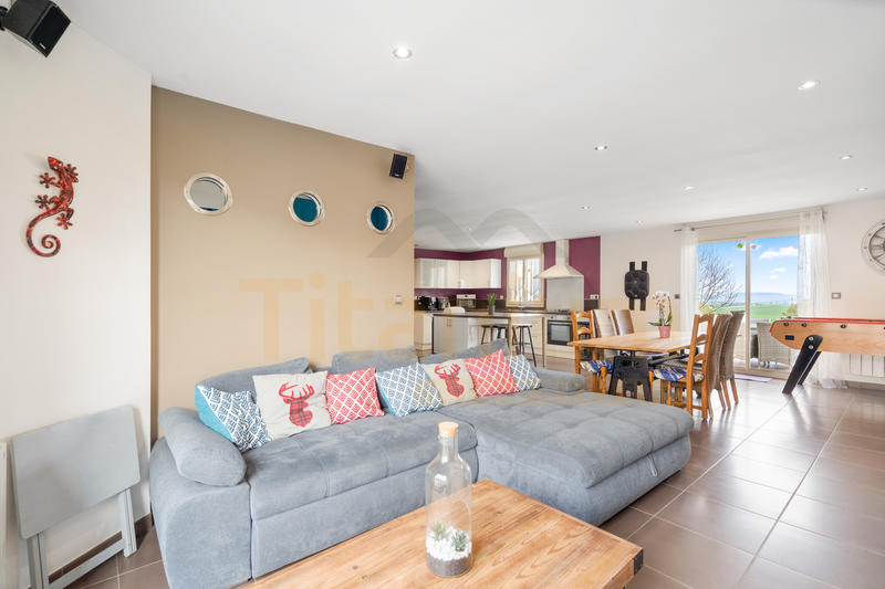 Maison - 152 m² - 6 pièces