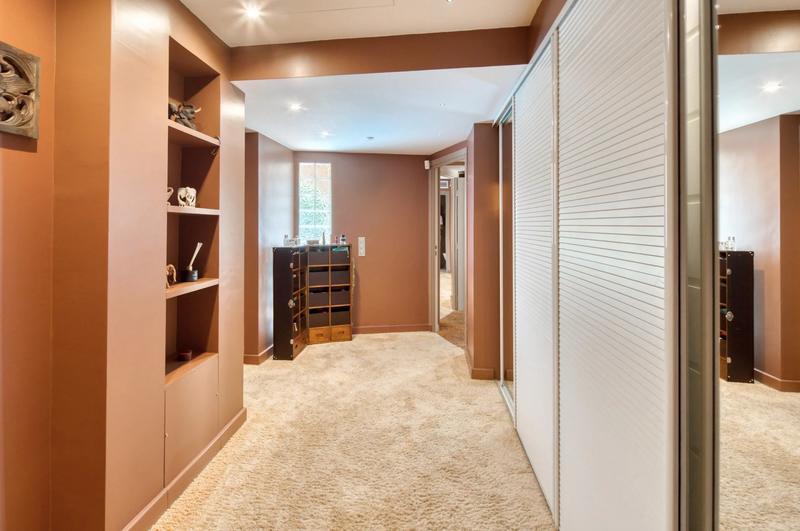 Villa - 221 m² - 5 pièces