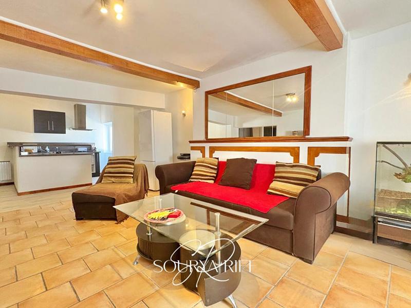 Appartement - 60 m² - 2 pièces