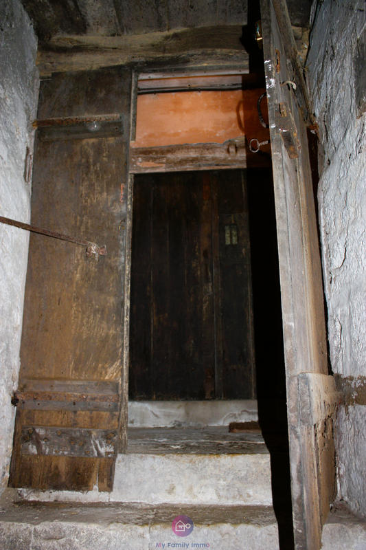 Maison - 390 m² - 11 pièces