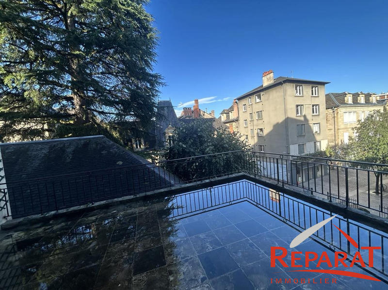 Appartement - 162 m² - 6 pièces