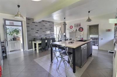 Maison - 175 m² - 6 pièces