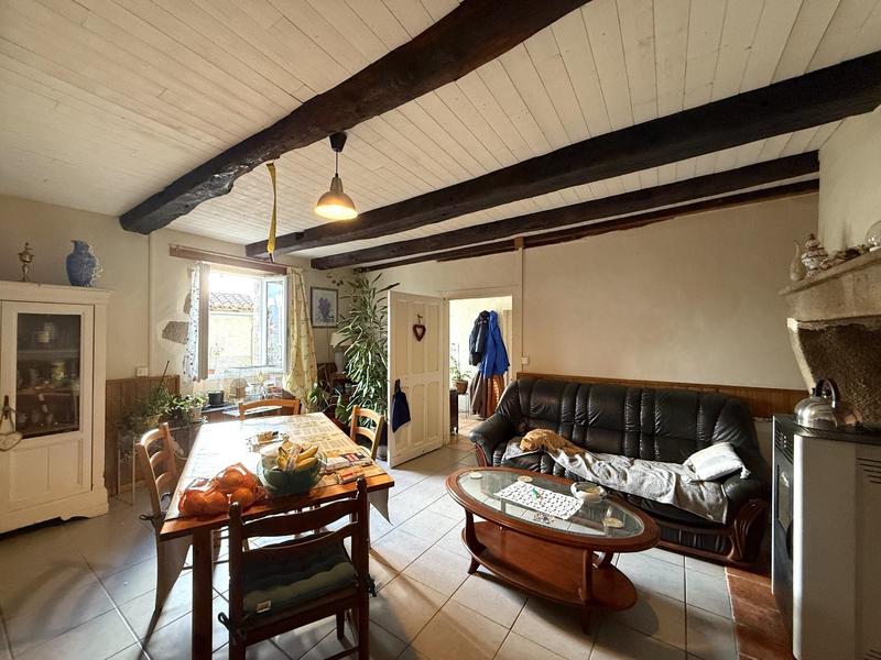 Maison - 110 m² - 4 pièces