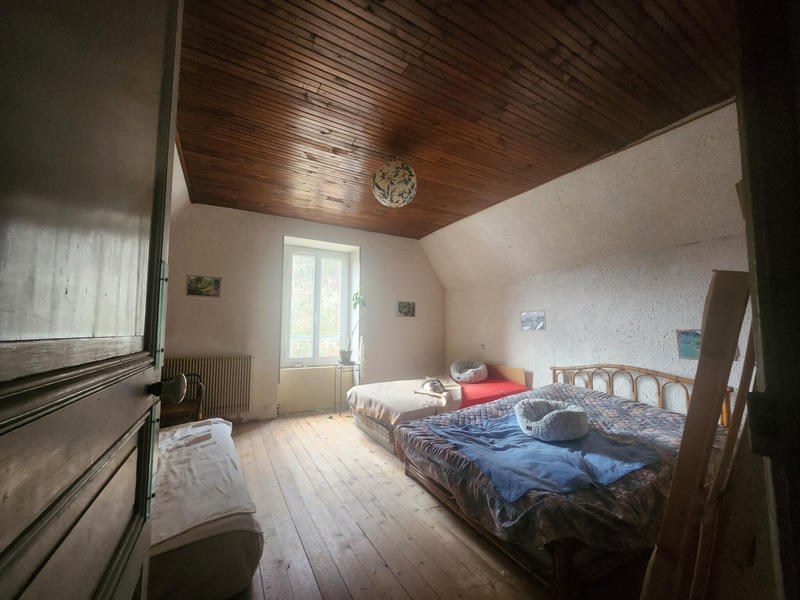 Propriété - 260 m² - 11 pièces